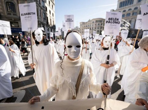 La Compaña Feminista convoca este domingo una concentración frente a Igualdad por las víctimas de violencia machista