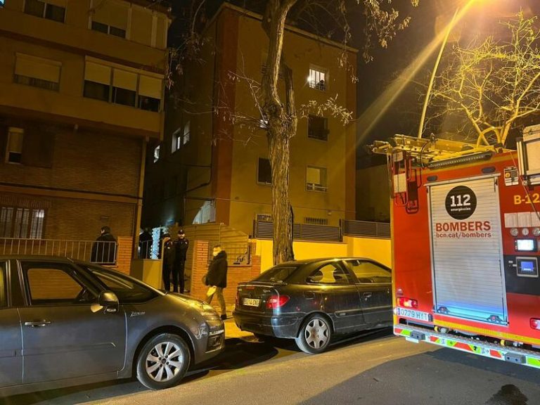 Los Mossos investigan la muerte de un padre y sus dos hijos en el distrito de Horta de Barcelona