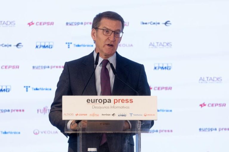 Feijóo se abre a enmendar en la ley de amnistía su propuesta para disolver partidos