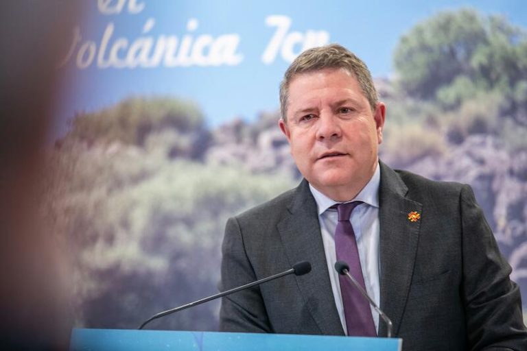 Page insta a Mónica García a que los consejos "vengan con dinero" ante el retraso en la financiación sanitaria