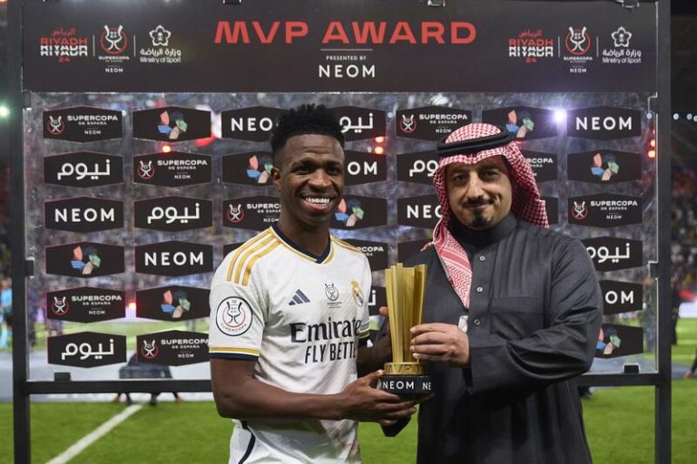 Vinícius, tras la Supercopa del Madrid: "No soy un santo, pero todos quieren pelear conmigo"