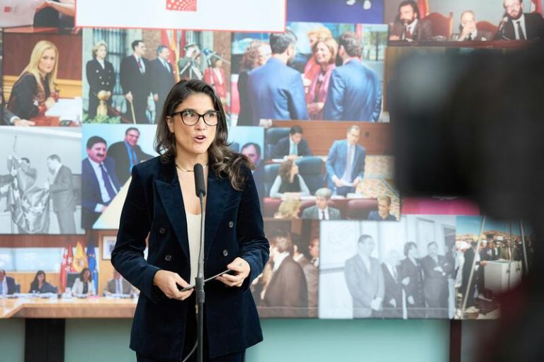 Más Madrid ve una "cortina de humo" las críticas energéticas de Ayuso al Gobierno y le exige reindustrialización verde