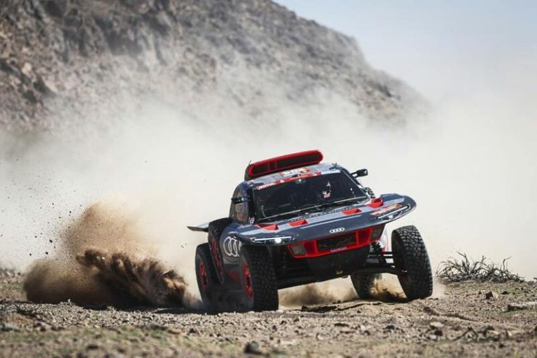 Carlos Sainz gana su cuarto Rally Dakar y hace historia