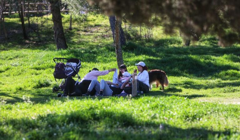 El tiempo de hoy: altas temperaturas para la época con cinco provincias con avisos este martes 30 de enero