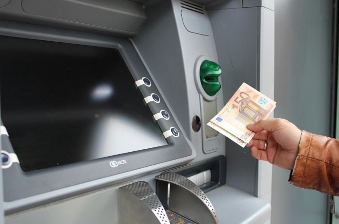 Defensa de la gratuidad de los servicios básicos bancarios