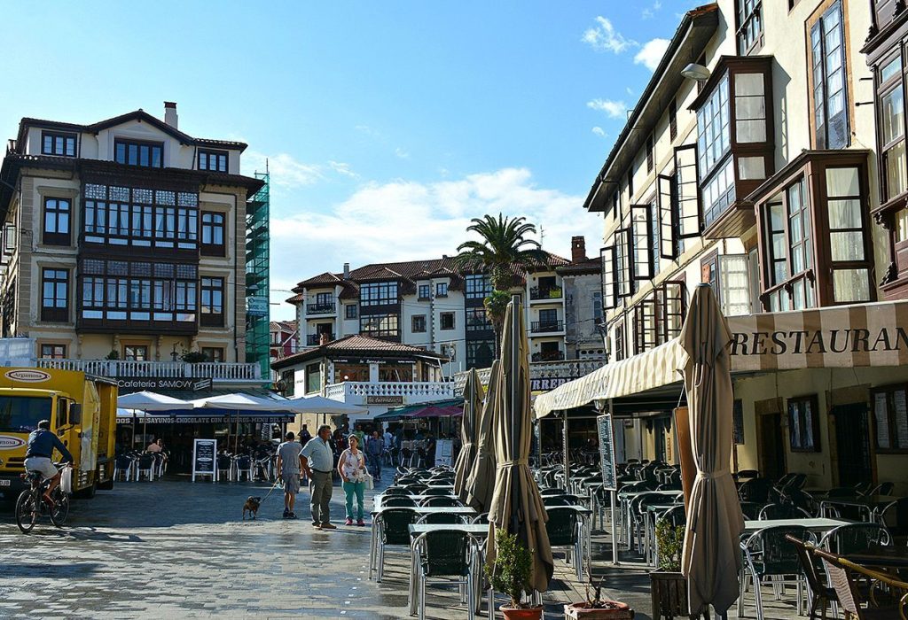 El pueblo español al que recomienda viajar The Sun por bajas aglomeraciones y bonitas playas 70 Comillas: un refugio costero alejado de las multitudes