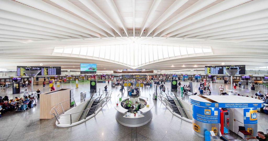 ¡Ni Madrid ni Barcelona! El aeropuerto de España al que han considerado el mejor de Europa 156 Comparativa anual: el incremento sostenido de Bilbao en el ránking