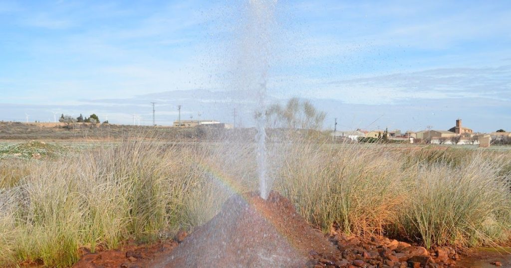 Puedes ver un géiser en este pueblo de España sin tener que viajar a Islandia 93 Descubriendo el tesoro oculto: el géiser de Pozuelo de Aragón