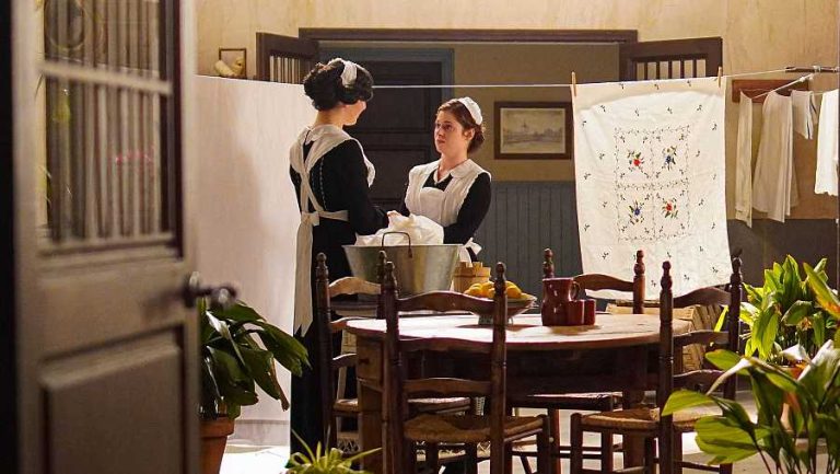 'La Promesa': la huida de Catalina y la sospecha de Margarita en el capítulo del martes 23