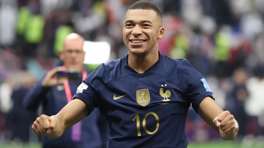 Macron amenaza al Real Madrid: mensaje contundente 1 Mbappé Macron