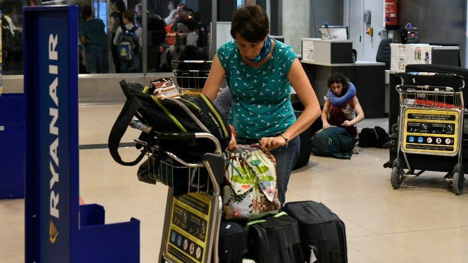 El Ingenioso truco del Duty Free para evitar pagos extra por equipaje en avión