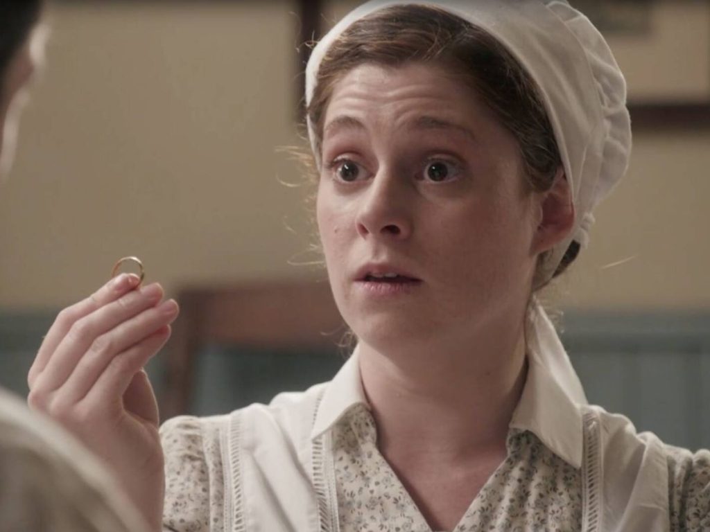 Leonor le rompe el corazón a sus padres con su última decisión en el episodio de ‘La Promesa’ en La 1 90 Leonor les rompe el corazón a sus padres con su última decisión en el episodio de ‘La Promesa’ en La 1