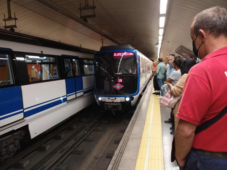 Los requisitos para ser uno de los 315 maquinistas de Metro