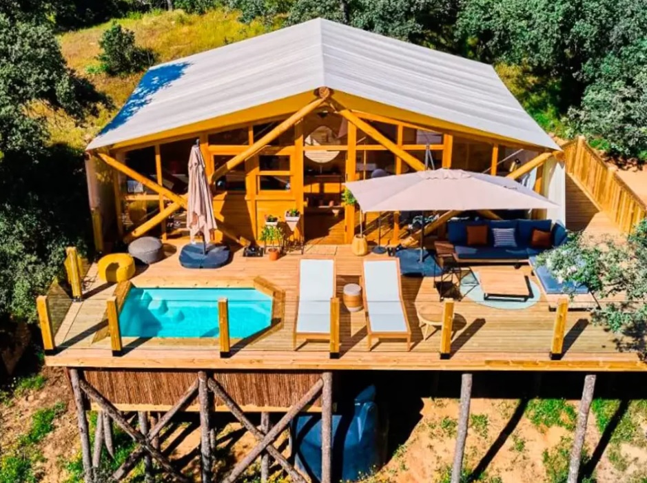 Los 5 mejores glampings de España: la guía definitiva para 2024 1 La Dehesa