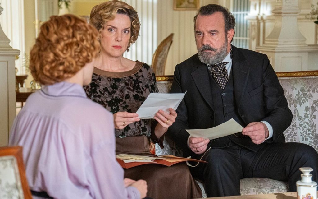 La doncella se desahoga con Abel en el nuevo episodio de 'La Promesa' en La 1 129 La doncella se desahoga con Abel en el nuevo episodio de 'La Promesa' en La 1