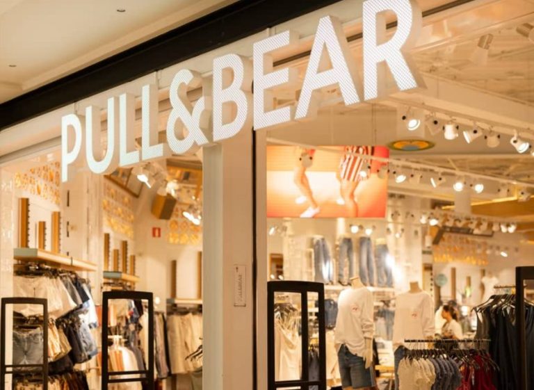 La mejor mochila de Pull&Bear elegante, discreta y espaciosa perfecta para viajar