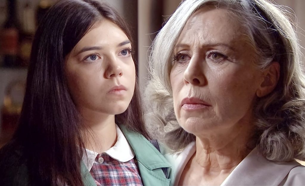 ‘Amar es para siempre’: la tensión estalla y el patriarca de los Quevedo lucha por su vida 84 ‘Amar es para siempre’: la tensión estalla y el patriarca de los Quevedo lucha por su vida