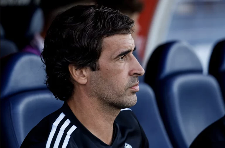 La terrible encrucijada de Raúl en el Real Madrid, con dos enemigos inesperados 
