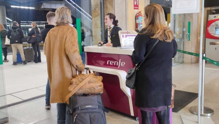 Las medidas de Renfe para escapar de las reservas fraudulentas en los abonos gratuitos