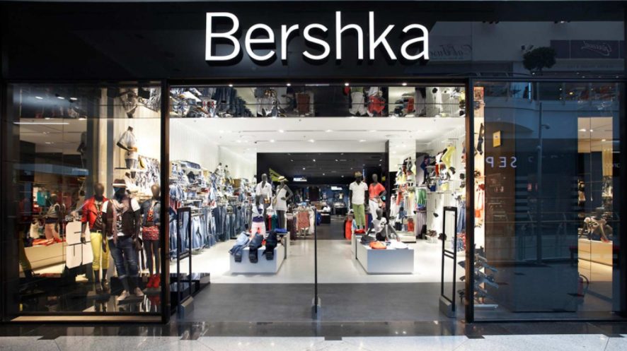 Aprovecha la oferta y consigue por menos de 20 euros tienes el abrigo de Bershka que marca tendencia en 2024