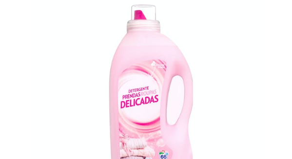 Lava tus abrigos sin dañarlos con el producto estrella de Mercadona por menos de 2 euros