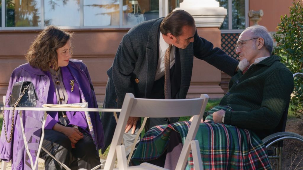 'Amar es para siempre': la sospecha detrás del suicidio de Chimo en Antena 3 120 'Amar es para siempre': la sospecha detrás del suicidio de Chimo en Antena 3