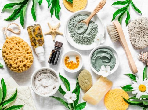 Los cosméticos naturales son mejores para tu piel y los puedes comprar en Amazon