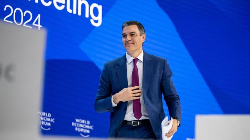 Sánchez y Macron tratan de brillar en Davos 1 Pedro Sánchez en Davos: forjando una Unión Europea Centrista ante el desafío de la extrema derecha