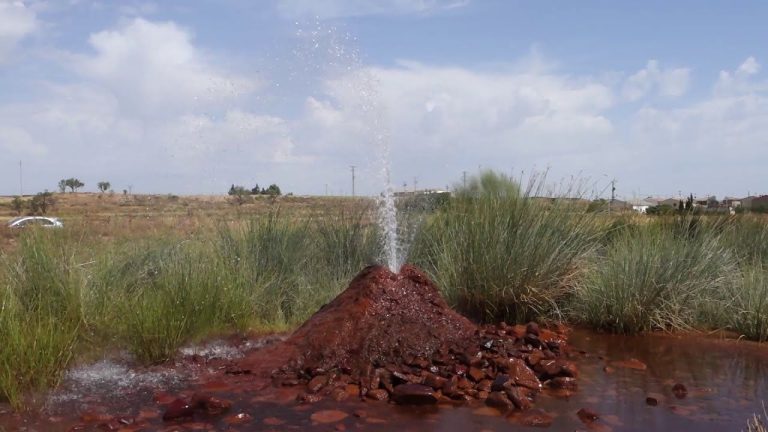 Puedes ver un géiser en este pueblo de España sin tener que viajar a Islandia