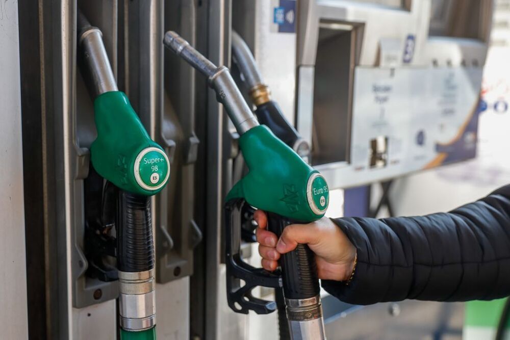 Revés temporal en los precios de la gasolina. Cómo afecta a conductores Revés temporal en los precios de la gasolina: ¿Cómo afecta a conductores?
