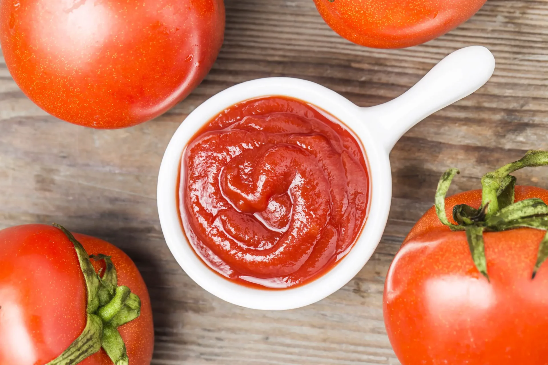 SALSAS-DE-TOMATE-SALUDABLES