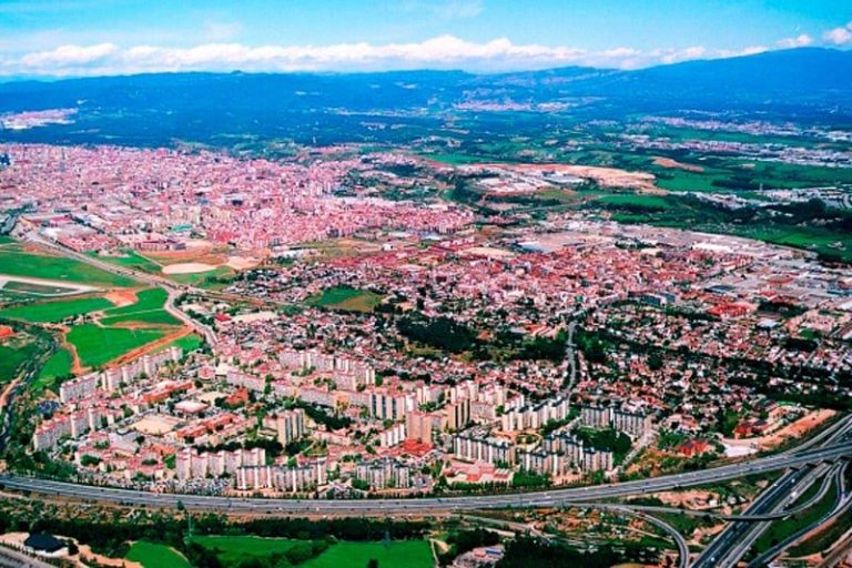 ¿Sabías que existe un pueblo en Cataluña con la forma del mapa de España?