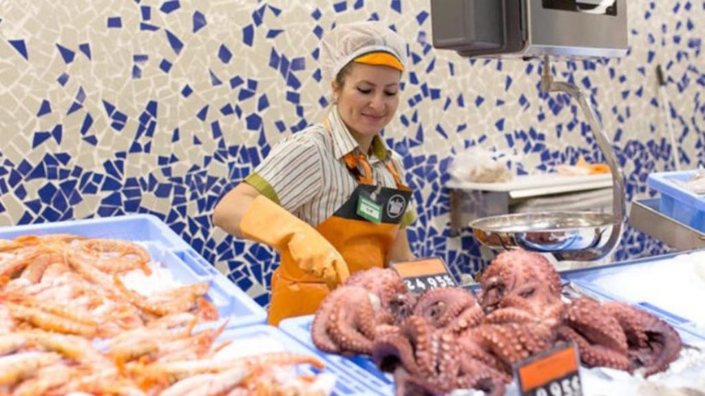 El nuevo concepto de Mercadona que cambiará tu forma de comprar en el supermercado 27 Innovación en pescadería: un cambio radical en Mercadona