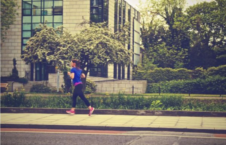 Un cardiólogo desvela cómo disfrutar haciendo ejercicio sin que sea una tortura