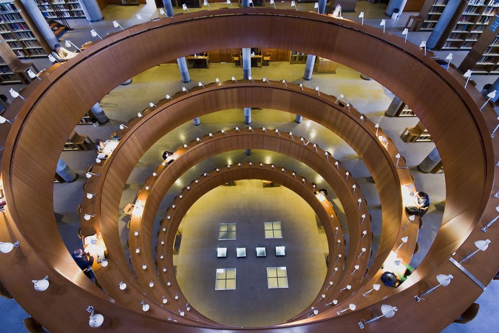 Visitas guiadas y acceso gratuito: Explorando las Escuelas Pías