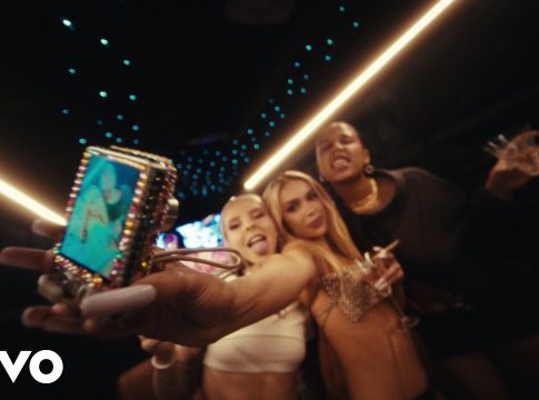 Miniatura del vídeo: Bad Gyal, Young Miko, Tokischa - Chulo pt.2 - (Official Video)