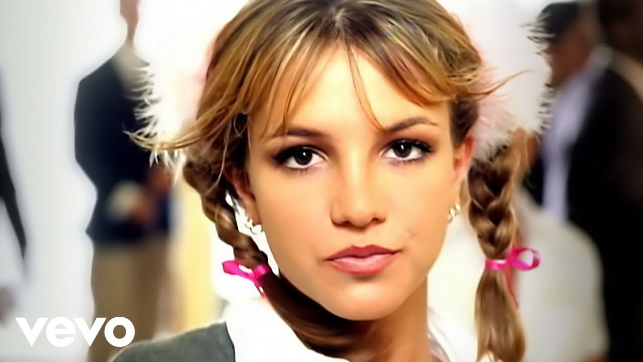 Miniatura del vídeo: Britney Spears - ...Baby One More Time (Official Video)