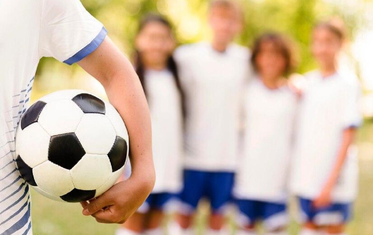 campamento fútbol de niños