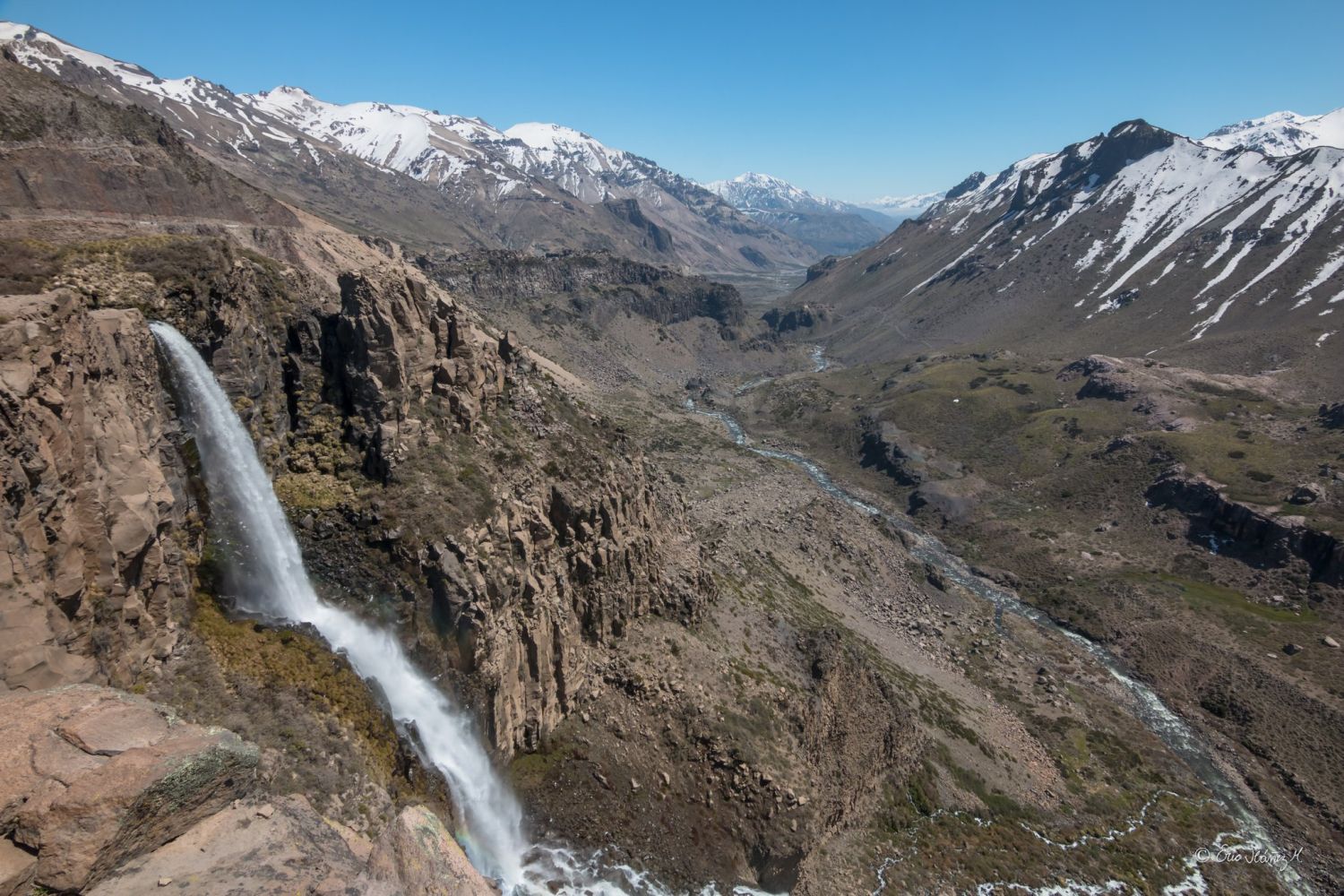 La increíble cascada invertida de Chile en la que el agua va a hacia arriba: ¿cómo es posible que exista? 2 EL DESAFÍO PARA LA PRESERVACIÓN