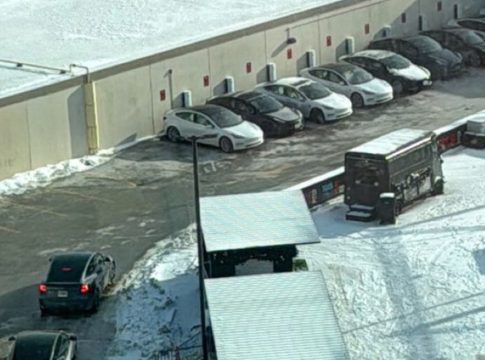 El frío gélido de Chicago acaba con los modelos de Tesla