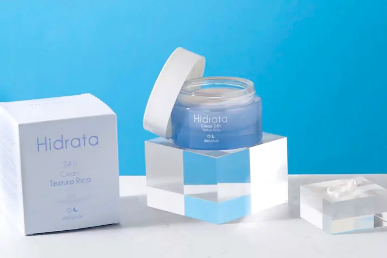 Contiene ácido hialurónico, el mayor hidratante natural