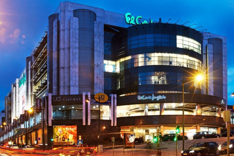 Empieza el año con las mejores ofertas de tecnología de El Corte Inglés: móviles, tablets, auriculares y más