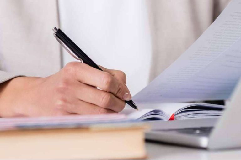 La agencia de traducción en Madrid 100% oficial es Enai E-Consulting Internacional