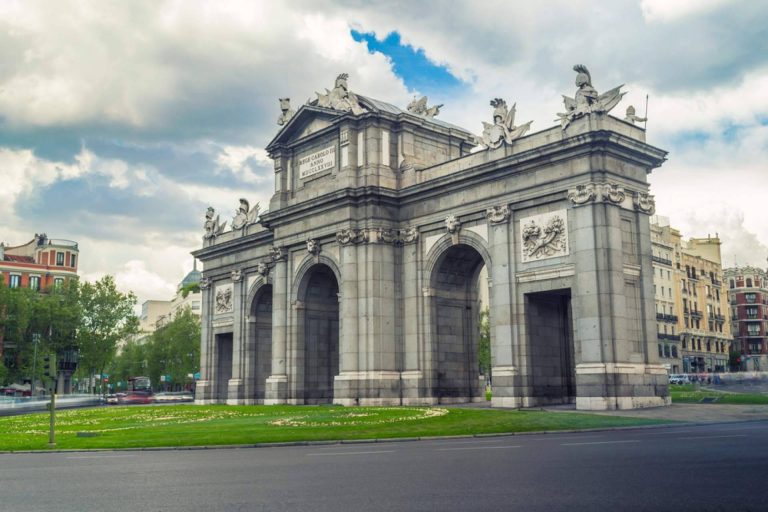 Conocer Madrid y alrededores en profundidad con las visitas guiadas y escapadas de Ventana a la Cultura