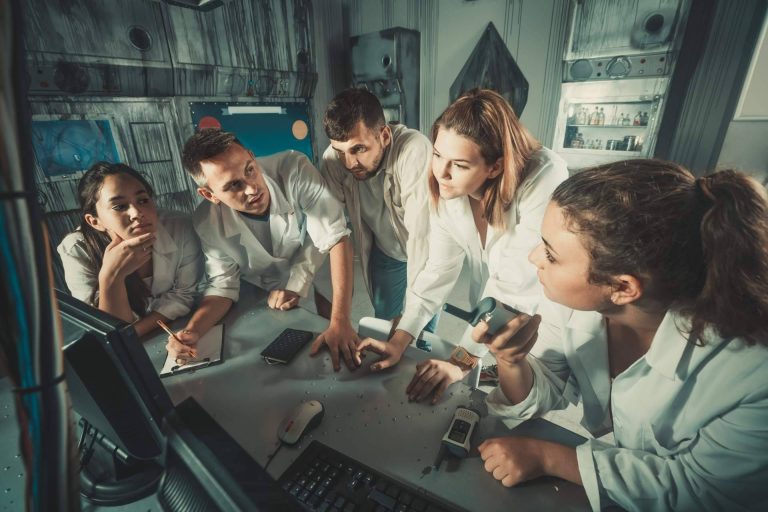 Enigma Exprés y la adrenalina del juego de escape portátil a domicilio