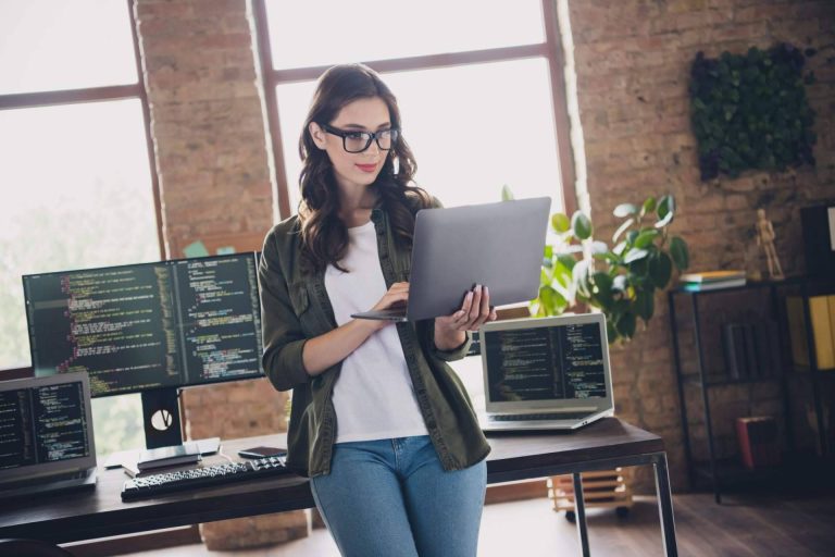 Conocer las tendencias en desarrollo de apps y soluciones web de la mano de KCram Solutions