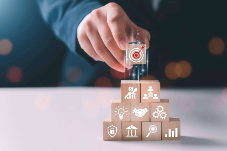 El holding empresarial Apunto Growth Group crece junto a las startups que respalda