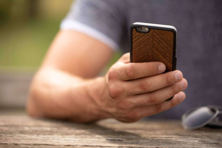 Detectives privados en Madrid para certificaciones de WhatsApp, con CTX Detectives Privados