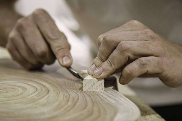 Se instala en Badajoz la firma de muebles de madera maciza en tendencia, Ekström Furniture