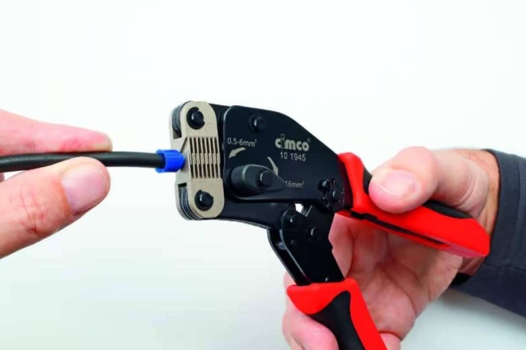 Usar la prensa para terminales eléctricos, de la mano de Guijarro Hermanos